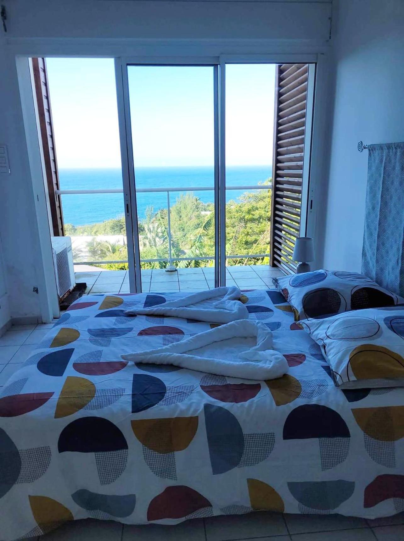 Grande Villa Au Calme - Vue Exceptionnelle - Climatisation - Piscine Sel Chauffee - Jardin Tropical Vincendo Bagian luar foto