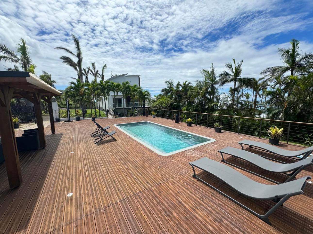 Grande Villa Au Calme - Vue Exceptionnelle - Climatisation - Piscine Sel Chauffee - Jardin Tropical Vincendo Bagian luar foto